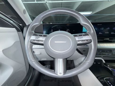 Used 2024 Hyundai Kona SEL FWD image 15