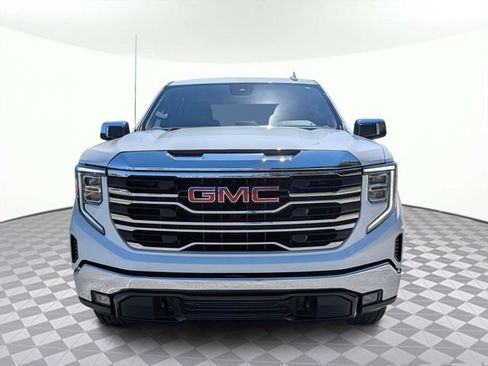 Used 2025 GMC Sierra 1500 SLT image 9