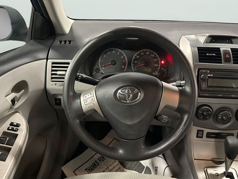 Used 2012 Toyota Corolla LE FWD image 21