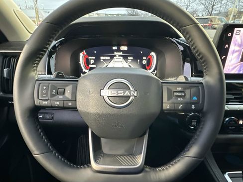 New 2026 Nissan Pathfinder Platinum image 40