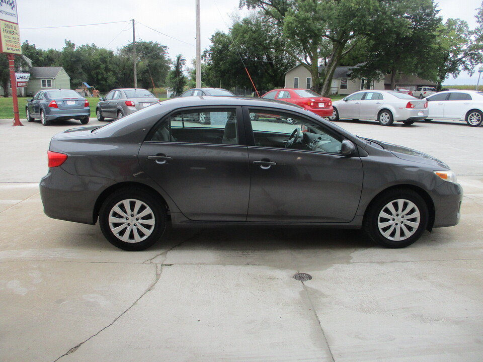 Used 2012 Toyota Corolla LE FWD image 16