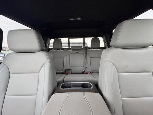 Used 2024 GMC Sierra 2500 SLT w/ SLT Premium Package image 33