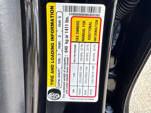 Used 2022 Ford Explorer XLT w/ Equipment Group 202A AWD/4WD image 12