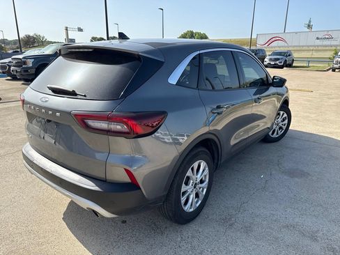 Used 2024 Ford Escape Active w/ Tech Pack #2 FWD image 11