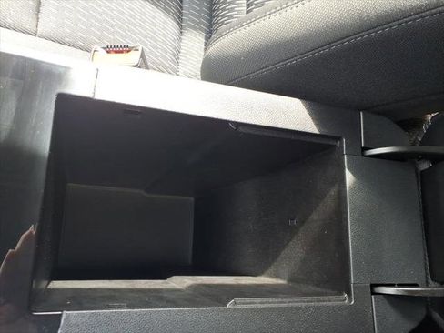 Used 2025 Chevrolet Equinox LT w/ Safety and Technology Package AWD/4WD image 27