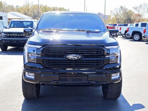 Used 2024 Ford F150 Lariat w/ FX4 Off-Road Package image 3