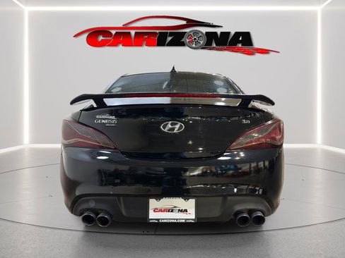 Used 2013 Hyundai Genesis 3.8 image 9