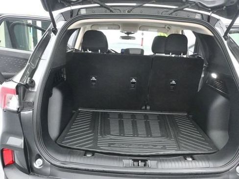 Used 2020 Ford Escape SE AWD/4WD image 13