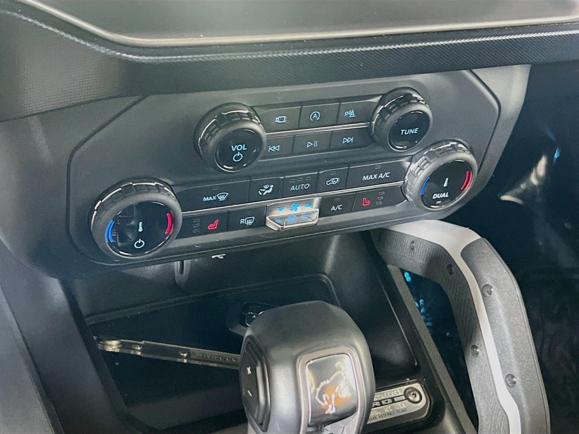 Used 2022 Ford Bronco Outer Banks w/ Sasquatch Package AWD/4WD image 16