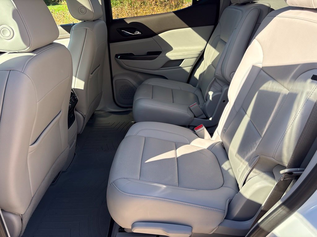 Used 2023 GMC Acadia SLT w/ Technology Package AWD/4WD image 53