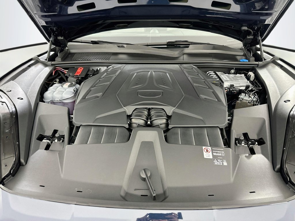 New 2026 Porsche Cayenne GTS AWD/4WD image 32
