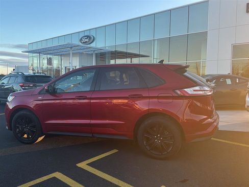 Used 2023 Ford Edge ST-Line w/ Class II Trailer Tow Package image 15