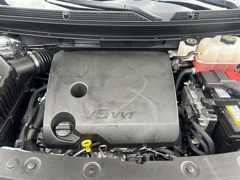 Used 2024 Buick Enclave Essence w/ Experience Buick Package FWD image 29
