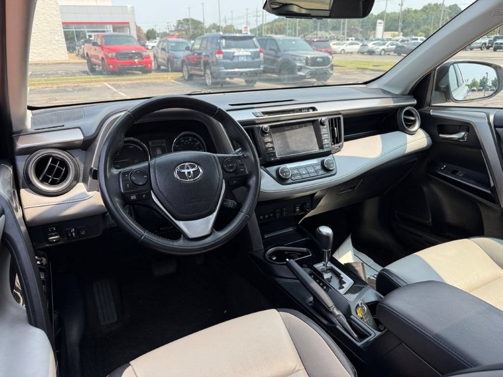Used 2017 Toyota RAV4 Limited w/ Advanced Technology Package AWD/4WD image 17