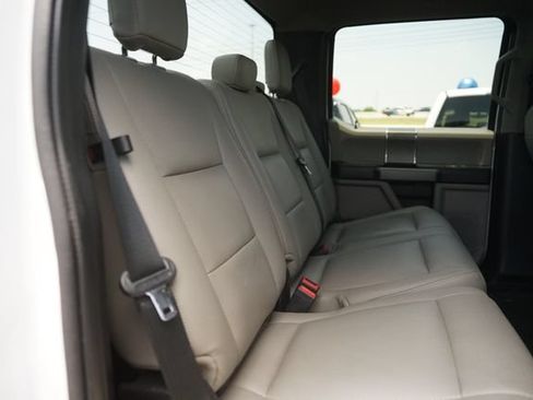 Used 2020 Ford F250 XLT w/ XLT Premium Package AWD/4WD image 16