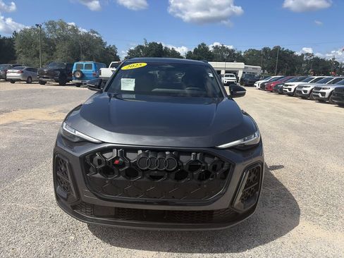 Used 2025 Audi SQ5 Premium Plus AWD/4WD image 9