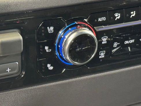 New 2026 GMC Sierra 1500 SLT w/ SLT Convenience Package image 36