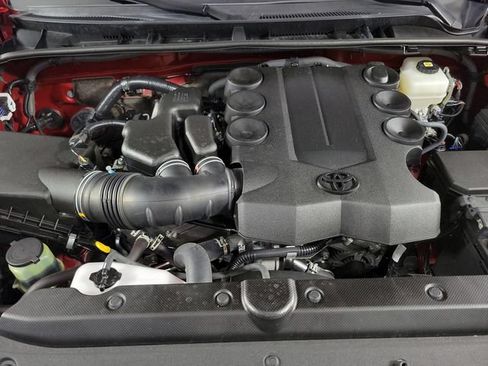 Used 2021 Toyota 4Runner TRD Off-Road AWD/4WD image 13