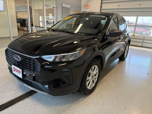 Used 2023 Ford Escape Active w/ Tech Pack #1 AWD/4WD image 5