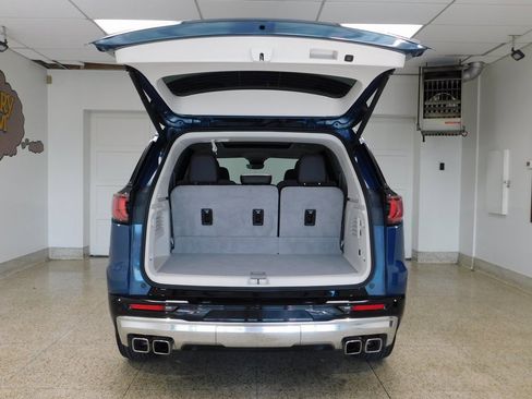 Used 2024 GMC Acadia Denali image 85