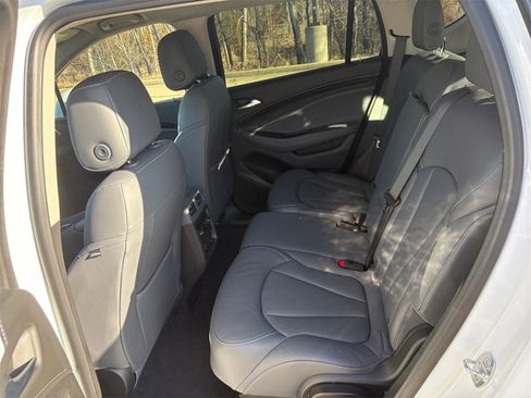 Used 2020 Buick Envision Essence image 29