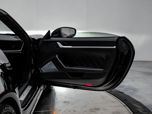 Used 2022 Porsche 911 Turbo S image 84