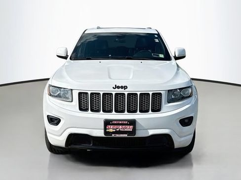 Used 2015 Jeep Grand Cherokee Altitude AWD/4WD image 2