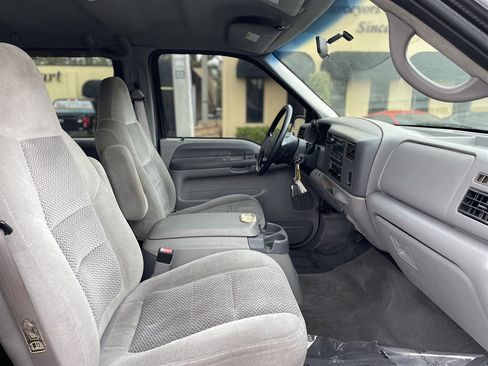 Used 2001 Ford F250 XLT image 22