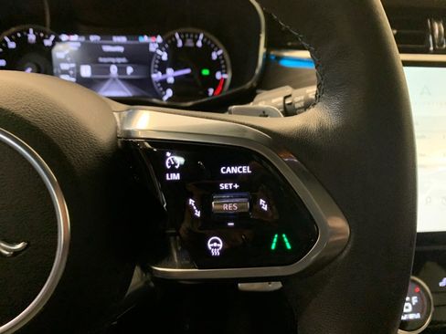 Used 2023 Jaguar F-PACE S AWD/4WD image 21