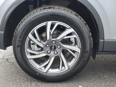 Certified 2024 Lincoln Corsair AWD w/ Equipment Group 101A image 5