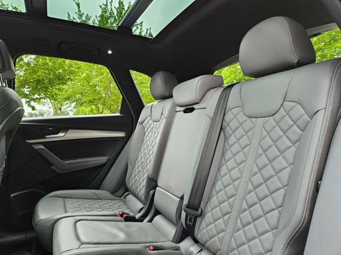 Used 2021 Audi SQ5 Premium Plus w/ Premium Plus Package image 21