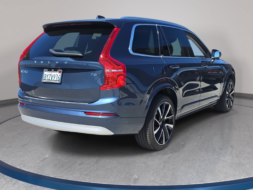 Used 2022 Volvo XC90 T6 Momentum AWD/4WD image 6