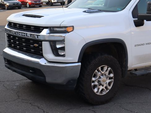 Used 2021 Chevrolet Silverado 2500 LT w/ Fleet Comfort Package AWD/4WD image 17