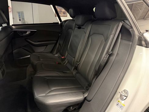 Used 2019 Audi Q8 Prestige w/ Luxury Package image 53