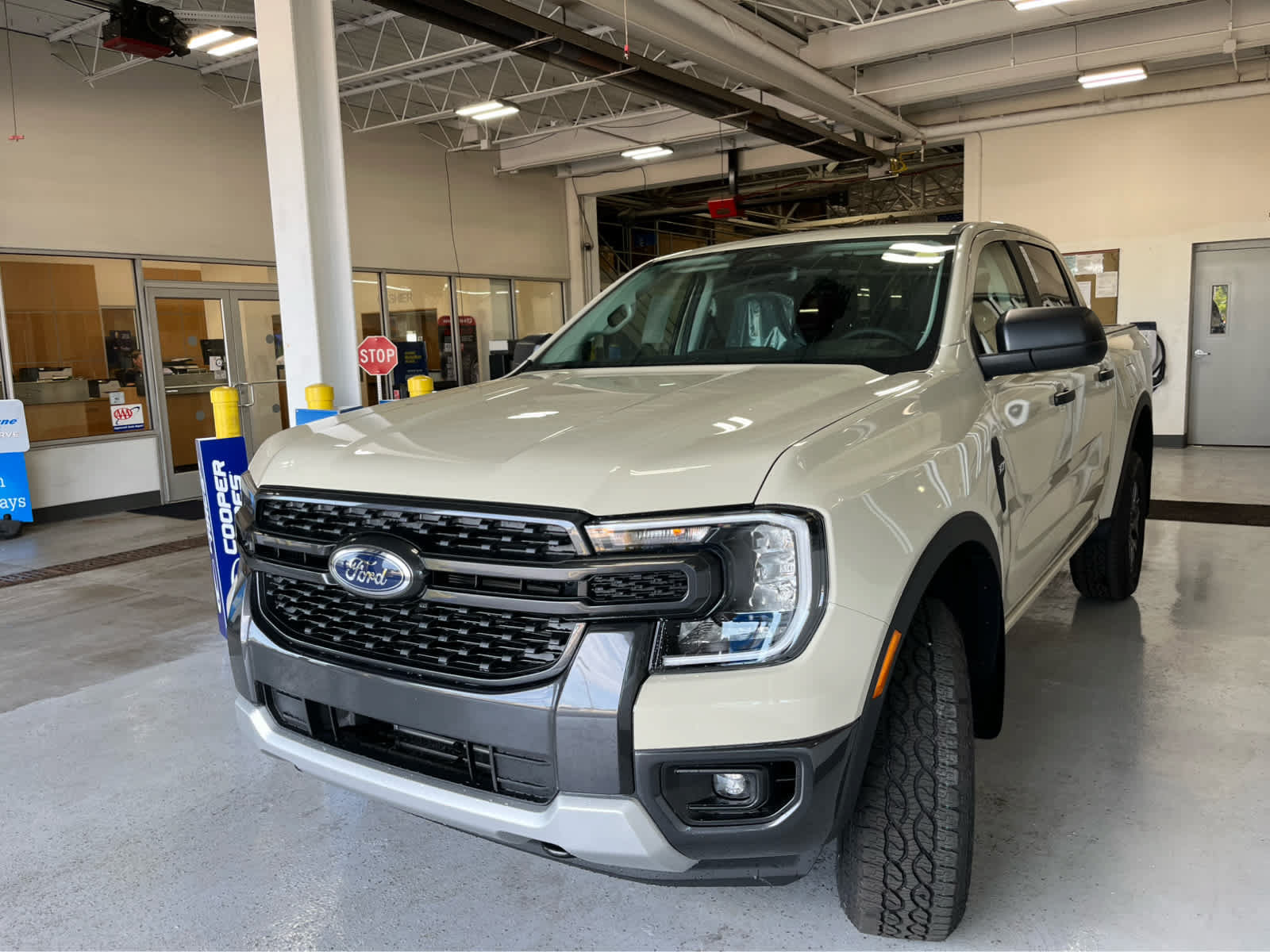 New 2026 Ford Ranger XLT w/ Equipment Group 301A High AWD/4WD image 5