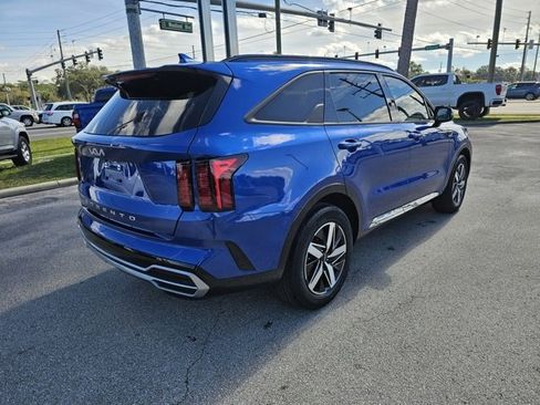 Used 2022 Kia Sorento S w/ Panoramic Sunroof Package image 5
