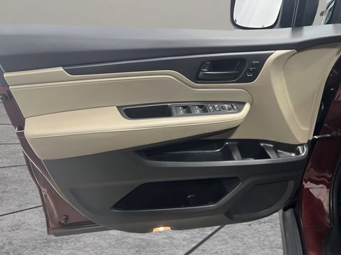 Used 2021 Honda Odyssey EX-L image 17
