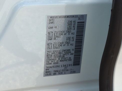 Certified 2025 Nissan Murano SL image 9