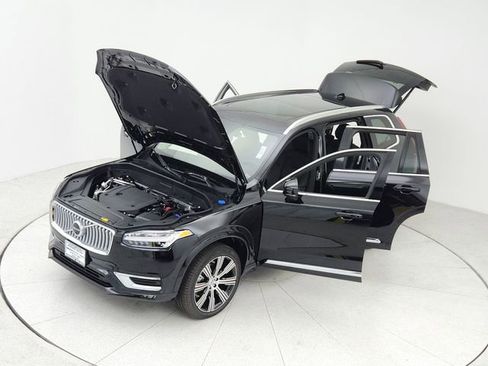 New 2025 Volvo XC90 B6 Plus w/ Protection Package Premier image 15