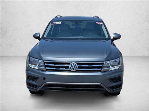 Used 2019 Volkswagen Tiguan S FWD image 2