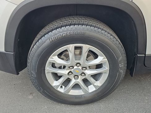 Used 2021 Chevrolet Traverse LS w/ LPO, Cargo Package FWD image 12