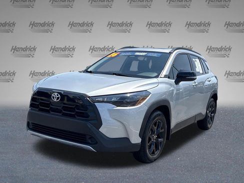 Used 2026 Toyota Corolla Cross LE w/ Moonroof Package FWD image 4