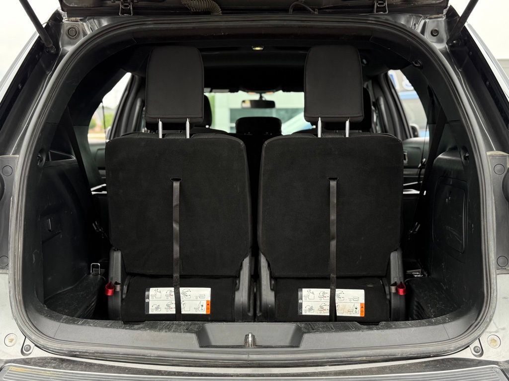 Used 2019 Ford Explorer XLT AWD/4WD image 19