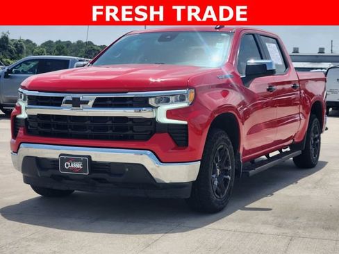 Used 2022 Chevrolet Silverado 1500 LT w/ Protection Package RWD image 3