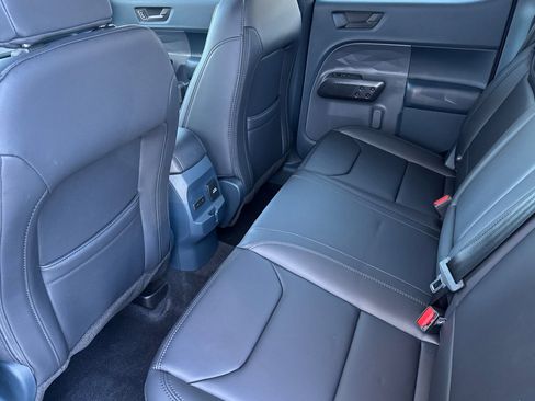 New 2025 Ford Maverick Lariat w/ Black Appearance Package image 11