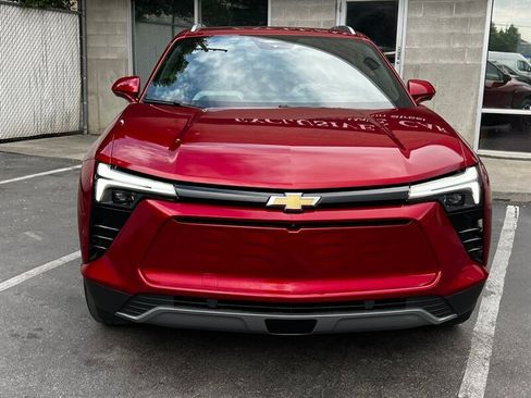 Used 2024 Chevrolet Blazer EV LT AWD/4WD image 2