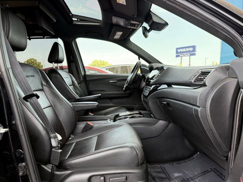 Used 2021 Honda Pilot Black Edition image 26