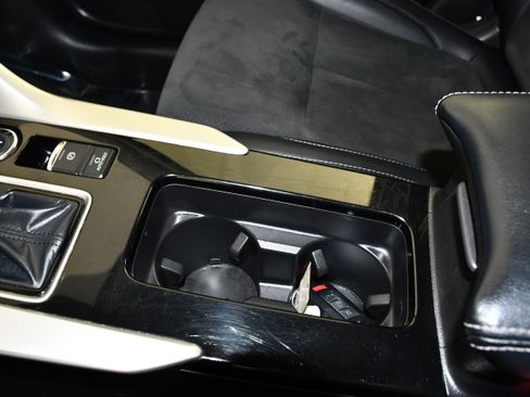 Used 2024 Mitsubishi Eclipse Cross SE AWD/4WD image 32