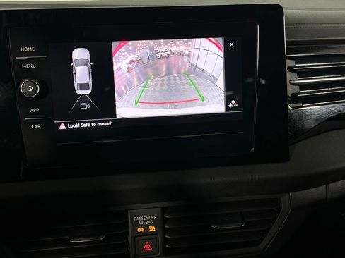 Used 2025 Volkswagen Jetta S image 18