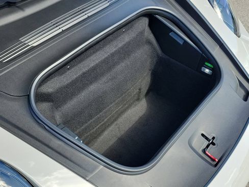 Certified 2025 Porsche 911 Carrera GTS RWD image 17